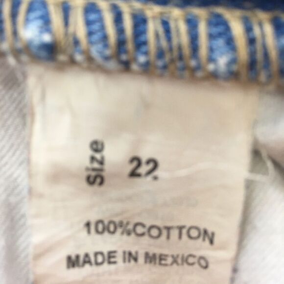 Venezia Denim Shorts - Picture 3 of 7